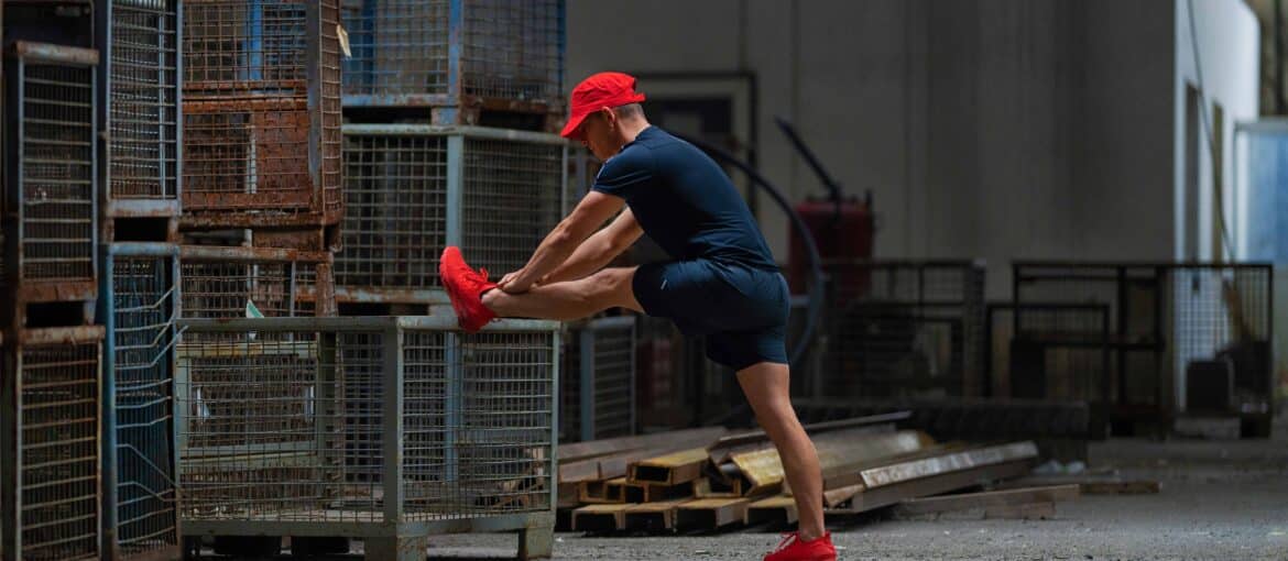 Antrenament Personalizat și Strategii Nutriționale pentru Performanță Maximă. Inspiră-te prin Antrenament și Determinare, Profesionalism în Sănătate și Fitness pentru Maximizarea Performanței. Conexiuni și Susținere în Drumul către Obiectivele Tale. Echipă și Colaborare pentru Succesul Tău. Progres Constant și Transformare Personală cu un Antrenor Personal Calificat și Sportiv de Performanță.